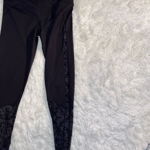 Victoria’s Secret Black Knockout High rise Leggings - Picture 6 of 7